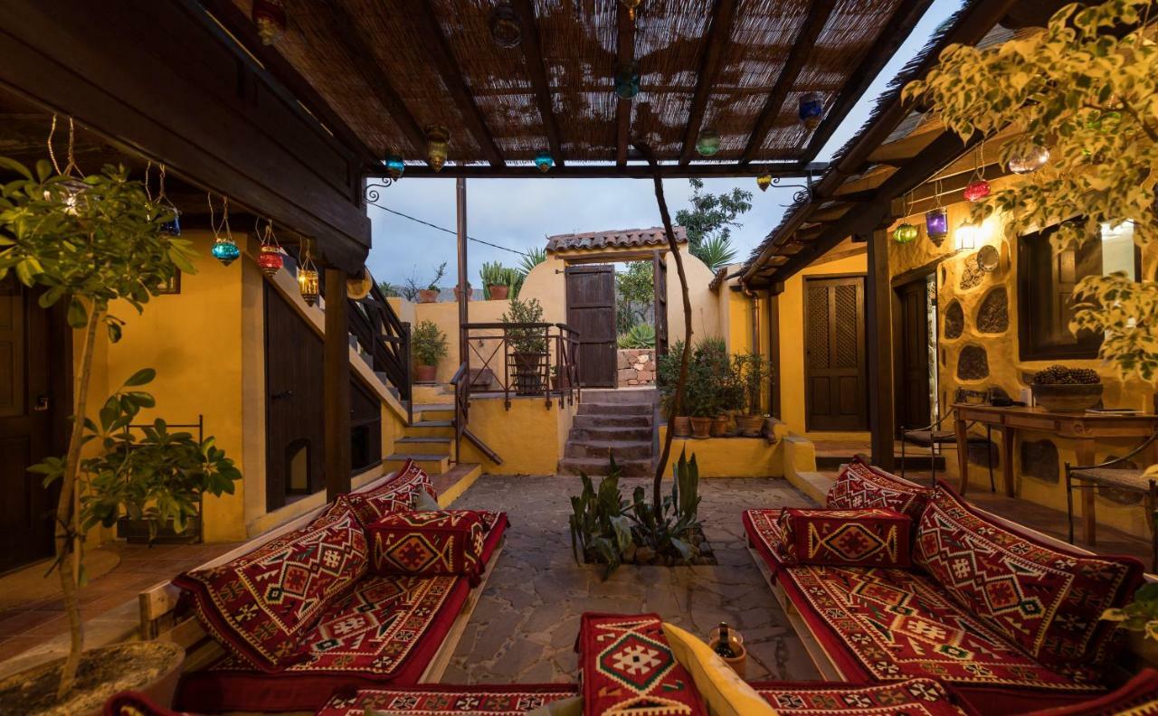 Bohemian Hideaway Finca - 2 Unique Houses With Shared Pool Santa Lucia De Tirajana Room photo