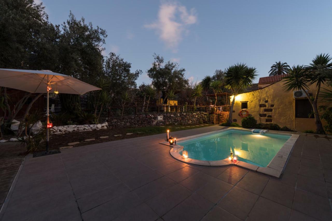 Bohemian Hideaway Finca - 2 Unique Houses With Shared Pool Santa Lucia De Tirajana Exterior photo