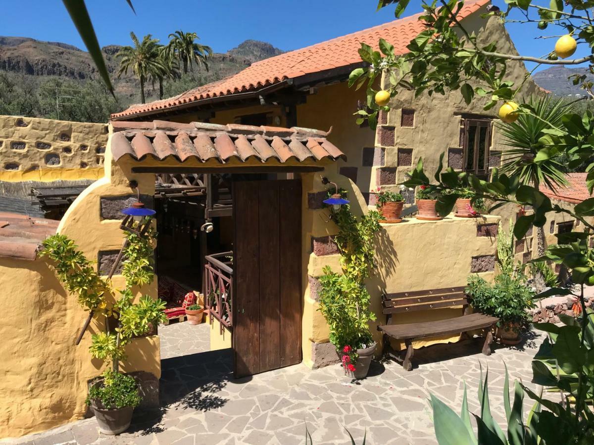 Bohemian Hideaway Finca - 2 Unique Houses With Shared Pool Santa Lucia De Tirajana Exterior photo
