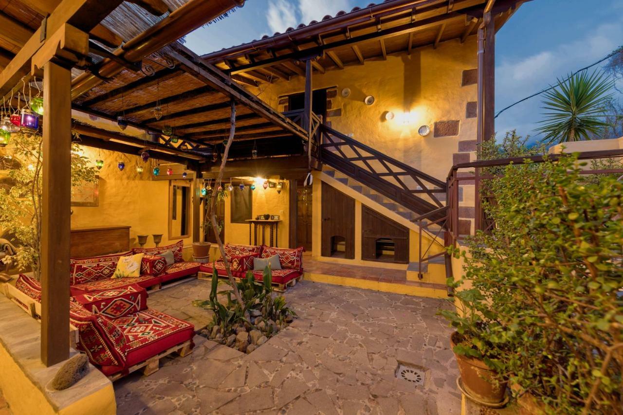 Bohemian Hideaway Finca - 2 Unique Houses With Shared Pool Santa Lucia De Tirajana Exterior photo